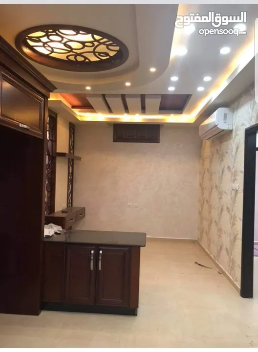 شقة للبيع في مدينة نابلس - اول شارع تل قرب محلات السيد تقريبا وصيدلية اوكسجين