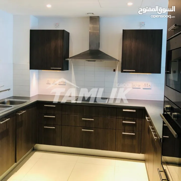 Luxury Apartment for Rent in Al Mouj  REF 458MB