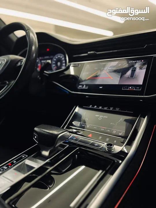 AUDI Q8 فل+++++++