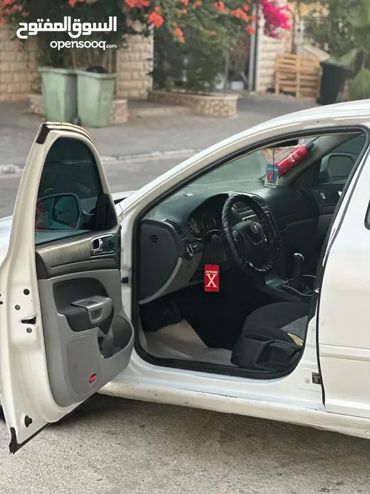 سكودا اوكتافيا رمش