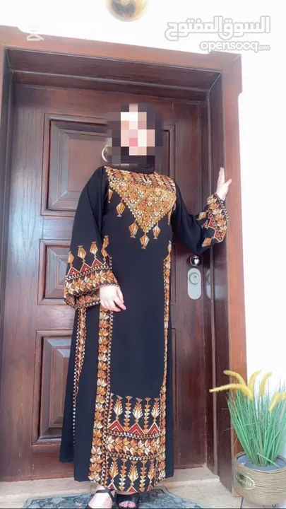 ثوب فلاحي تطريز يدوي