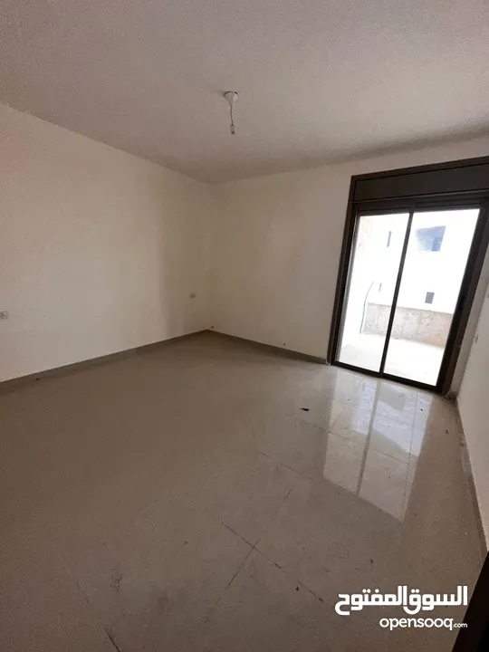 شقه للبيع الطيره بالقرب من مدرسه زياد ابو عين