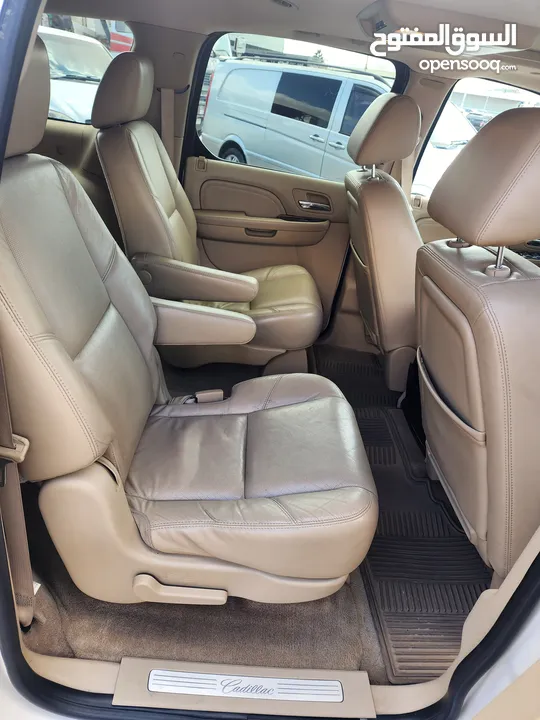 كاش أو اقساط من المالك كاديلاك اسكاليد 2011 VIP PLATINUM XL مميزه جدا 6.2cc