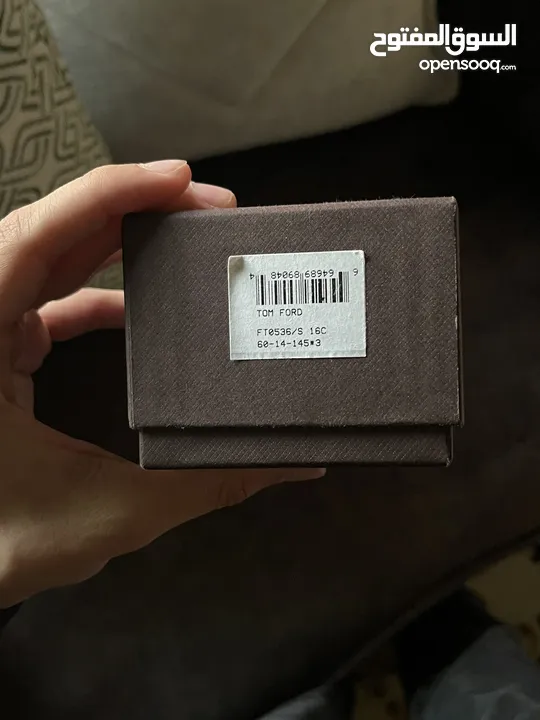 TOM FORD Sunglasses like new  نظارة TOM FORD للبيع بسعر مغري