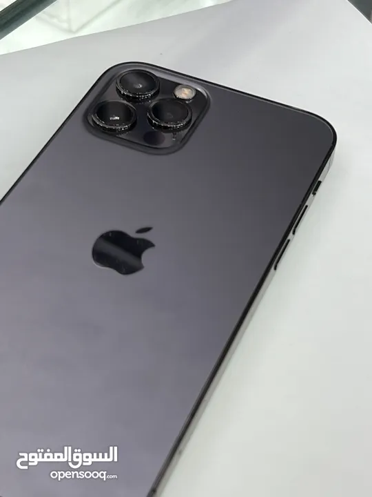 ايفون 12proللبيع