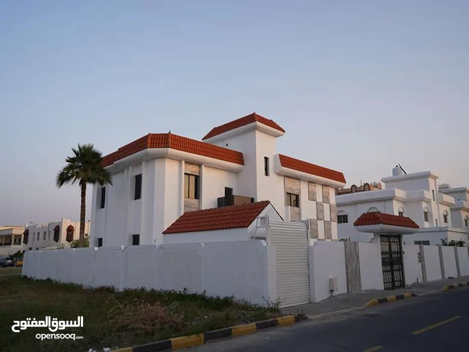 للبيع فيلا 7غرف.بمنطقه شرقان . لوكيشن مميز.مساحه واسعه .استلام فورى.