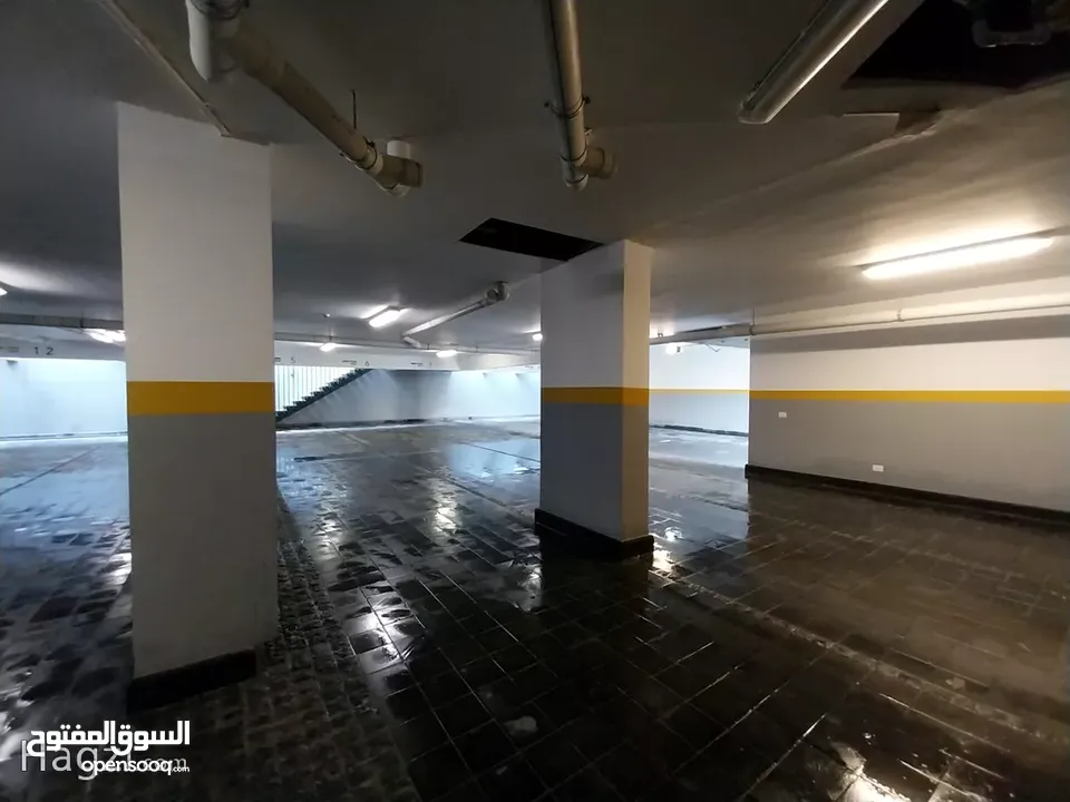 شقه مميزه جدا باعلى معايير ومقاييس الجوده بناء حديث في الدوار الرابع ( Property ID : 30084 )