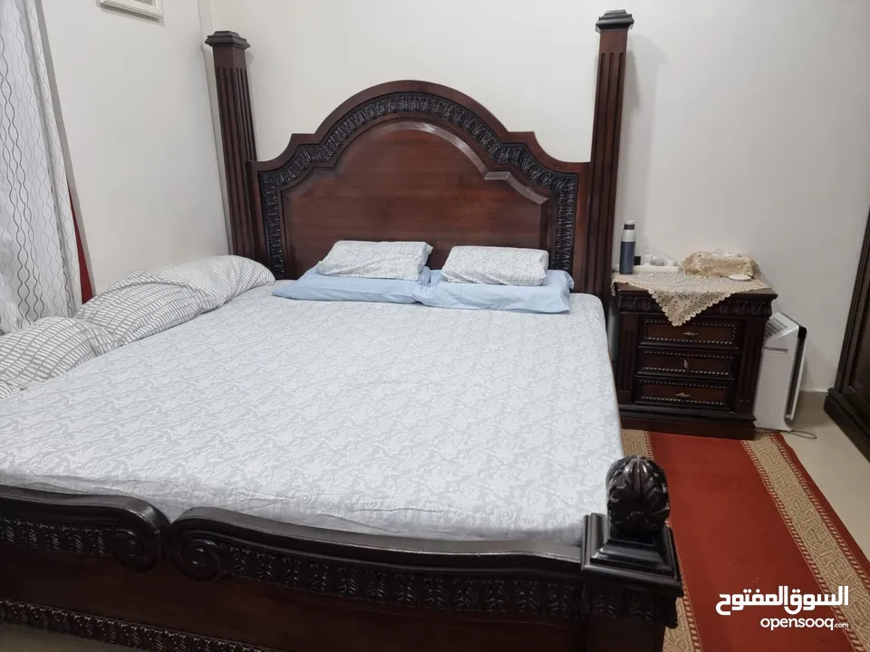 اساس منزلى كالجديد استهلاك بسيط. والبيع للسفر النهائى .السعر نهائي