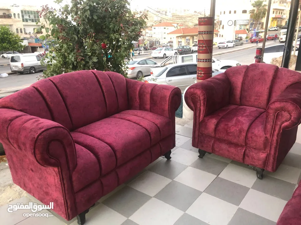 طقم كنب 7 مقاعد لون خمري + 6 قرن
