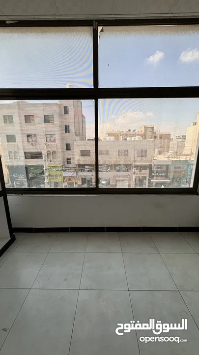 مكتب مميز للايجار بسعر مغري وموقع مميز في خلدا