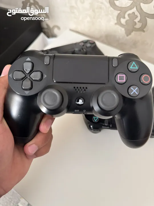 إيد بلايستيشن4  ذراع تحكم بلايستيشن4 playstation4 controller  مستعمل بحال الوكالة نظيفة جدا عالفحص