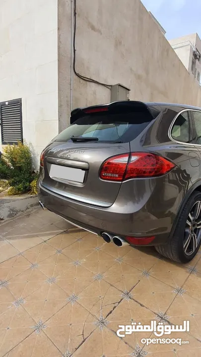 Porsche Cayenne S 2012  4.8 V8