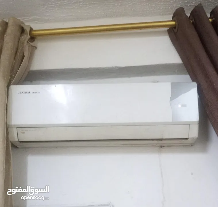 مكيفات عدد 2  للبيع موجودات في جبل النصر شغالات وعلى الفحص