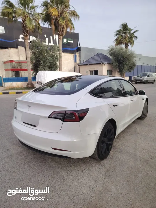 تيسلا مودل 3 ....(2023)ستاندر بلسس لون ابيض للبيع