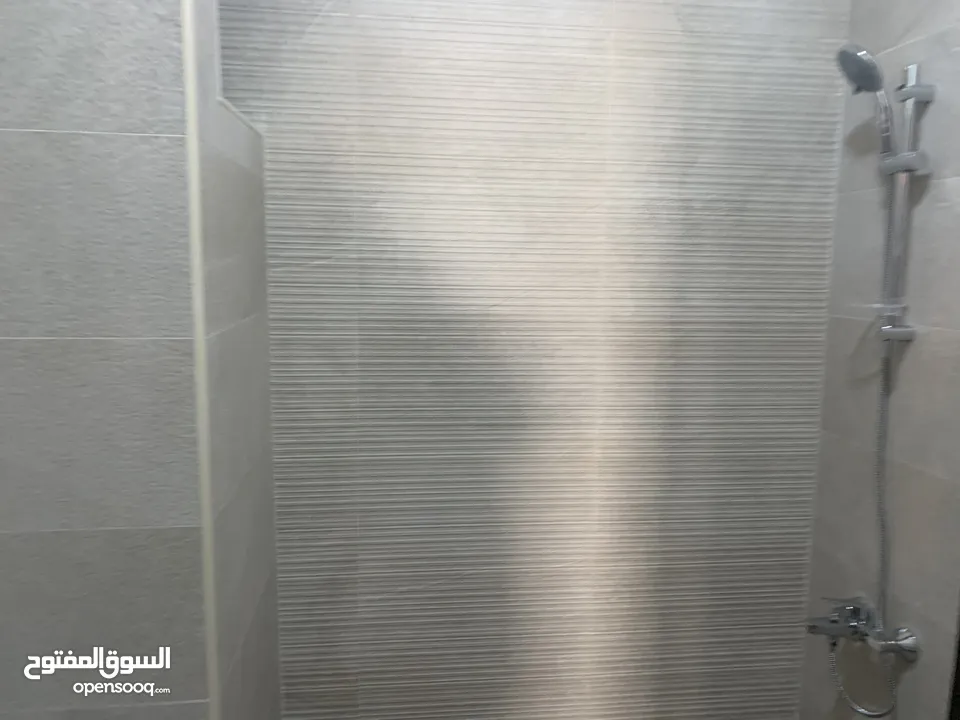 شقة ارضية للبيع - عبدون الشمالي- قرب السفارة البريطانية. Flat for sale-Abdoun-Near British embassy