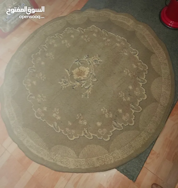 شراشف و سجاد و حرامات و غيره
