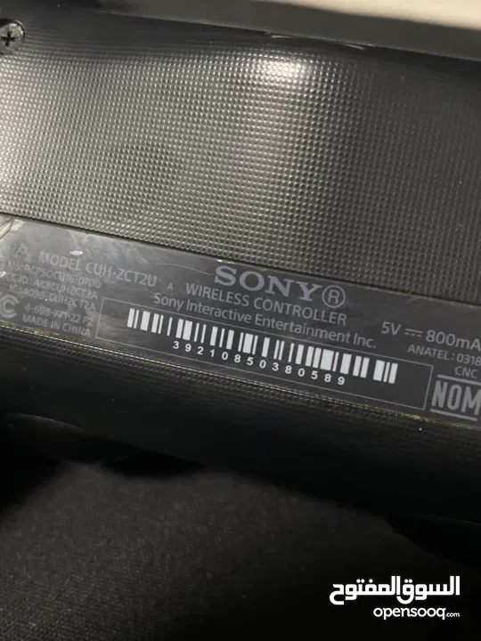 بلايستيشن 4 مستعمل شبه جديد حالة وكالة مع 3 ايادي سوني 4 اصلي حالة وكالة بلايستيشن مرتب كانه جديد