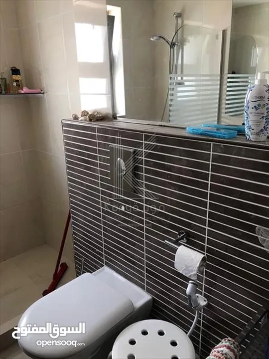 شقة مميزة للبيع في دير غبار - طابق ثالث