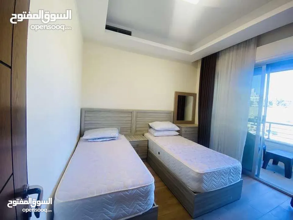 يوجد لدينا شقق   مفروشة للايجار يومي أسبوع شهري  مساحات الشقق من 130 لا 300 متر موقعنا: عبدون فقط
