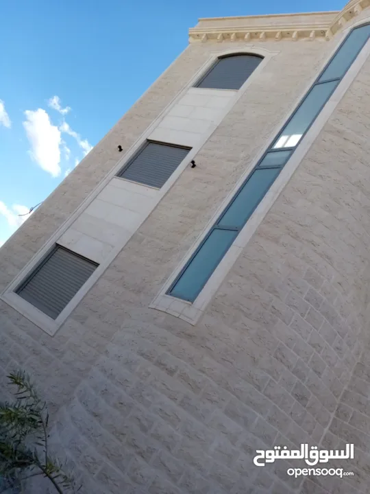 ڤيلا على جبل مشرف