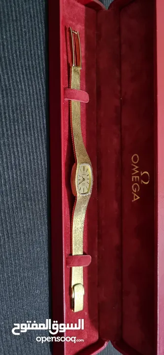 OMEGA De Villa Sold