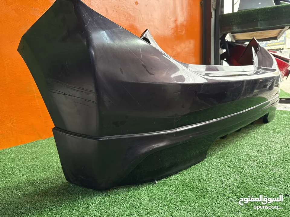 طمبون خلفي بريوس سي 2012-2014  اصلي معدل مستعمل بحالة جيده موضوح بصور  Toyota Prius c 2012-2015