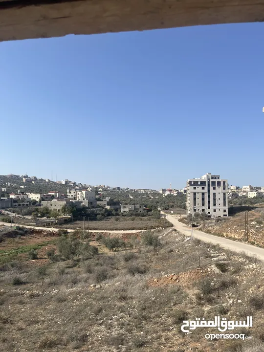 شقة مشطبة بسعر العظم يا بلااااش  فقط على 240 الف شيكل  اذا كاش في امكانية للتفاوض كمان  فرصة استثمار