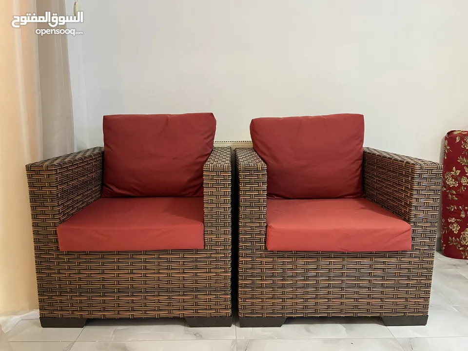 للبيع طقم راتان نوعية ممتازة وبحالة جيدة