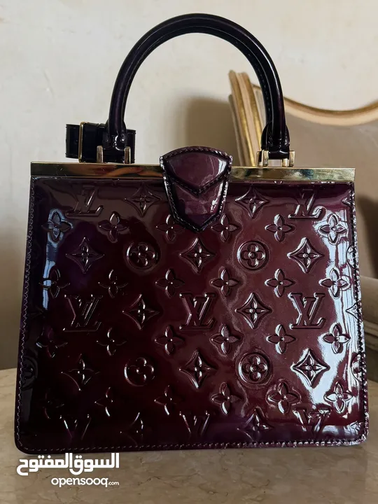 Louis Vuitton Amarante Monogram Vernis Deesse PM Bag