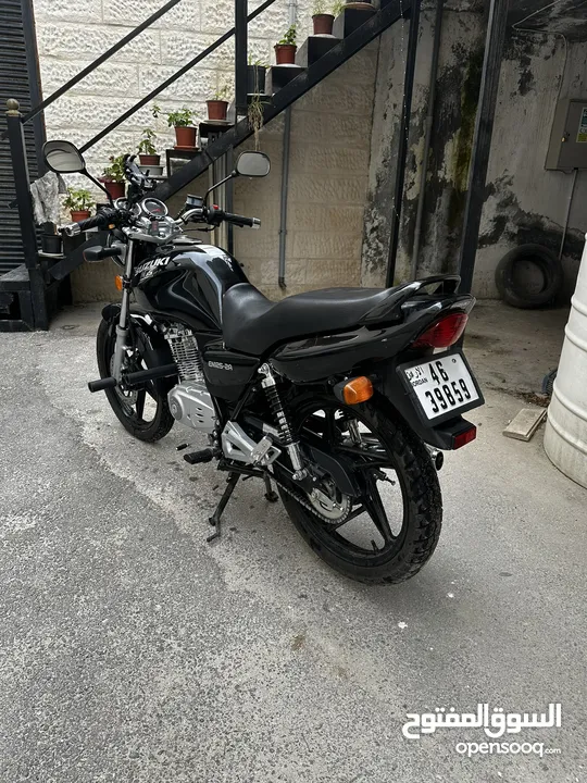 Suzuki en 125 model 2022 like New
