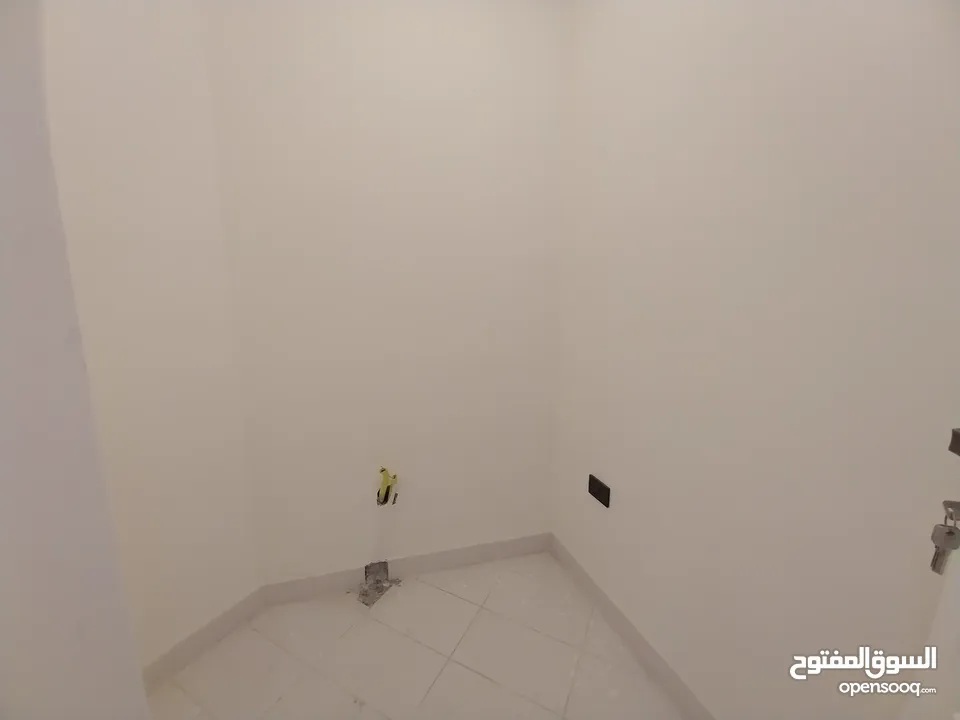 شقة غير مفروشة للإيجار 320م2 ( Property 19519 )-175072651