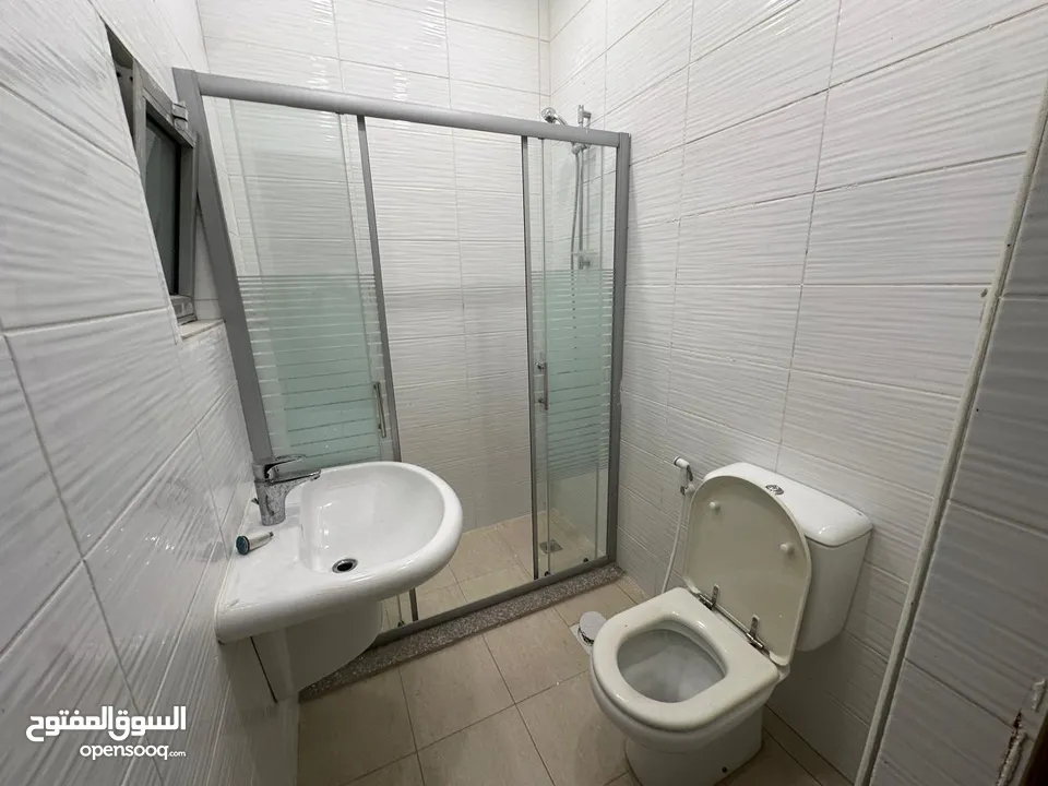 شقة مفروشة للايجار في ضاحية الأمير راشد  ( Property 38398 )-174903462