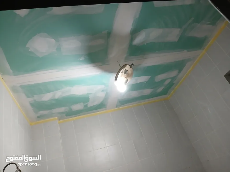 كافه عمال الدهانات وديكورات عزل رطوبه الون  رش حبيبات رش حديد رش بواب دقه بل عمل تسليم هندسه  الموعد