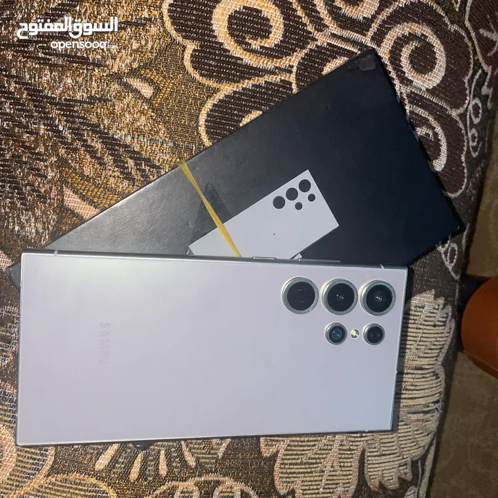 تلفون سامسونج جالكسي s24الترا كوبي للبيع بسعر مغري جداً جهاز وكاله بسعر 110 والله يبارك لصاحب