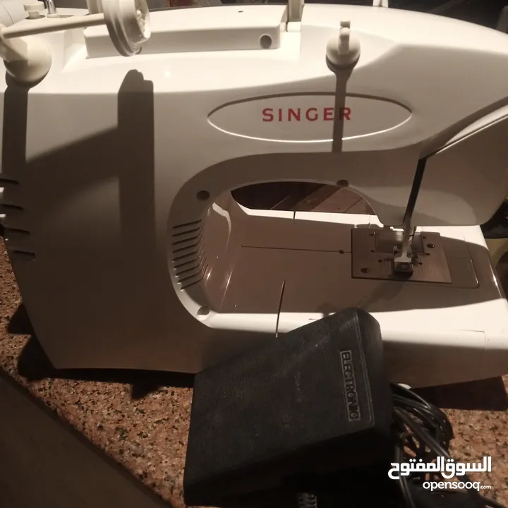 ماكينة خياطة singer