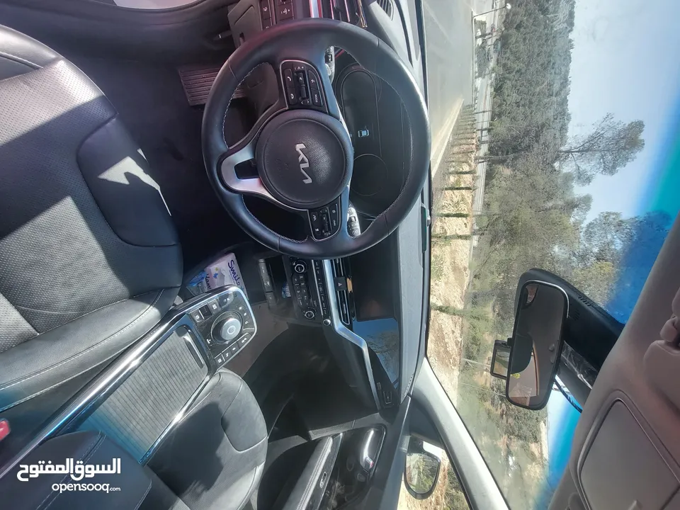 2022  كهرباKia niro