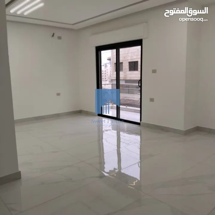 شقة فاخرة للبيع في تلاع العلي  - قرب دوار الواحة طابق اول 95م تشطيب سوبر ديلوكس لم تسكن