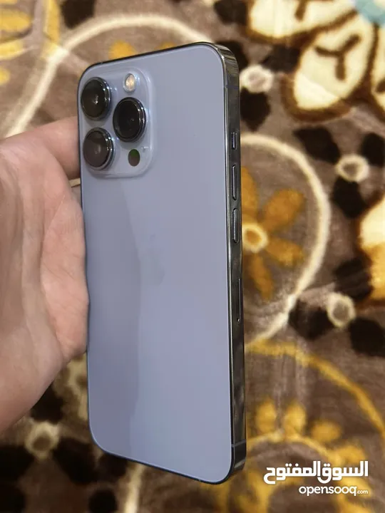 iPhone 13 pro بحالة الوكالة