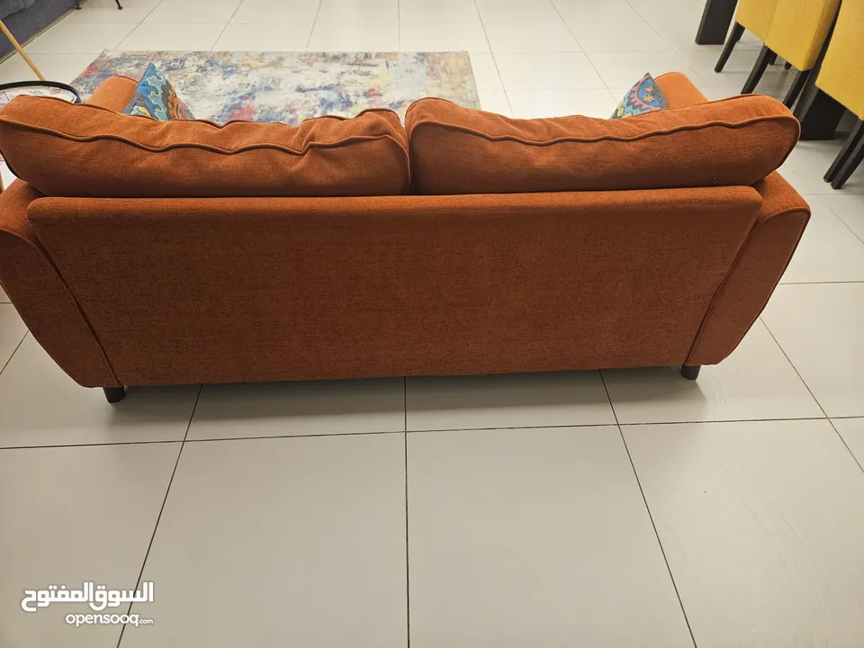 كنبة صوفا 3 اشخاص