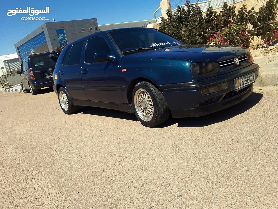 جولف mk3 موديل 1993 متور سمي 1600 للبيع او للبدل