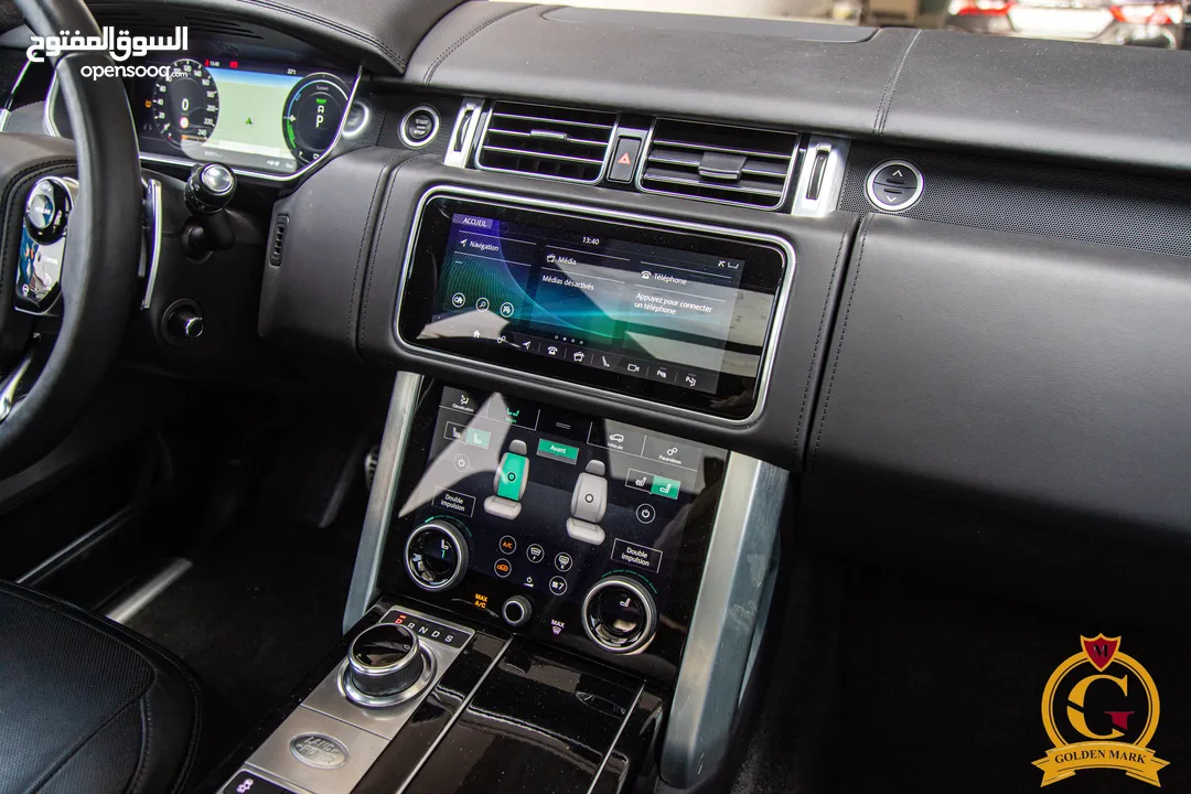 Range Rover Vogue 2021 Autobiography Black package   السيارة وارد الماني و قطعت مسافة 33,000