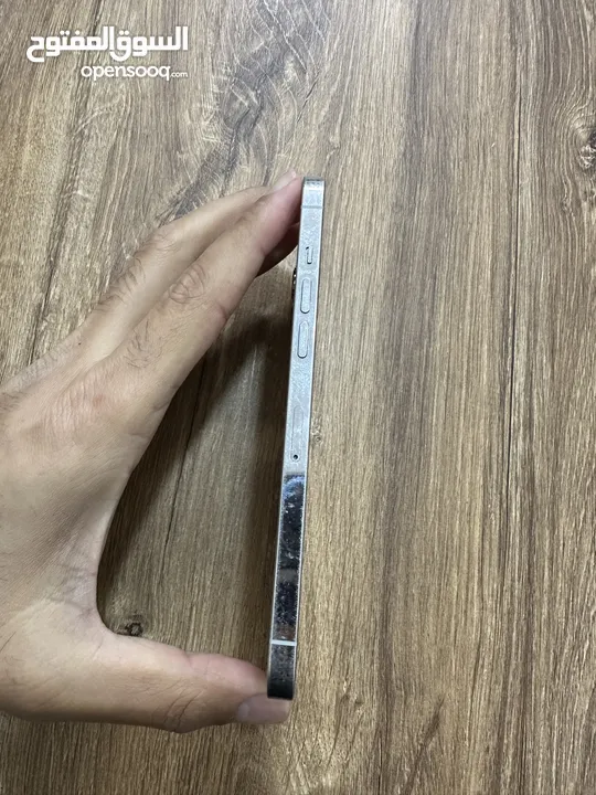 12 برو ماكس مكسور شاشته والباك شغال 100‎%‎