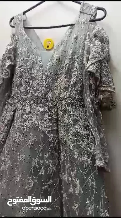فستان سهرة رائع