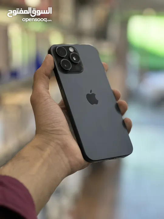 ايفون 16 pro max مستعمل اخو الجديد بطارية 100% استخدام كم يوم فقط بسعر حرق الجهاز ولا خدش