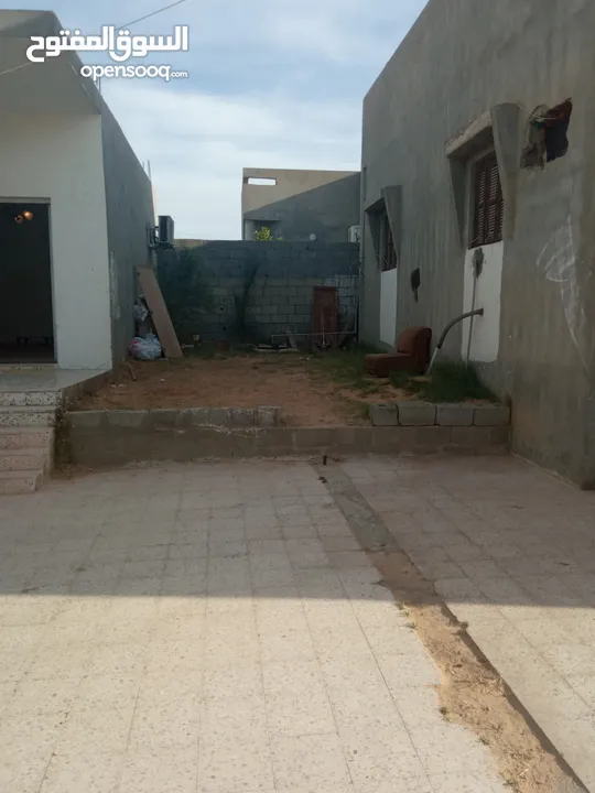 عين زارة ازويته جنب مدرسة جبر بن حيان 520متر