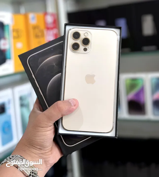 عرض خااص : iPhone 12 pro max 512gb بالذاكرة العملاقة هاتف نظيف جدا بدون اي شموخ أو مشاكل و مع ضمان