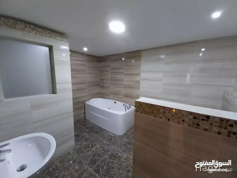 شقة غير مفروشة للإيجار 341م2 ( Property 17735 ) سنوي فقط