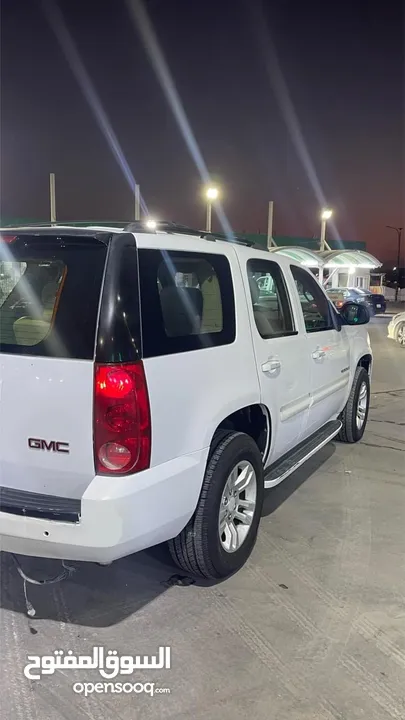 يوكن GMC 2011 للبيع ادوات