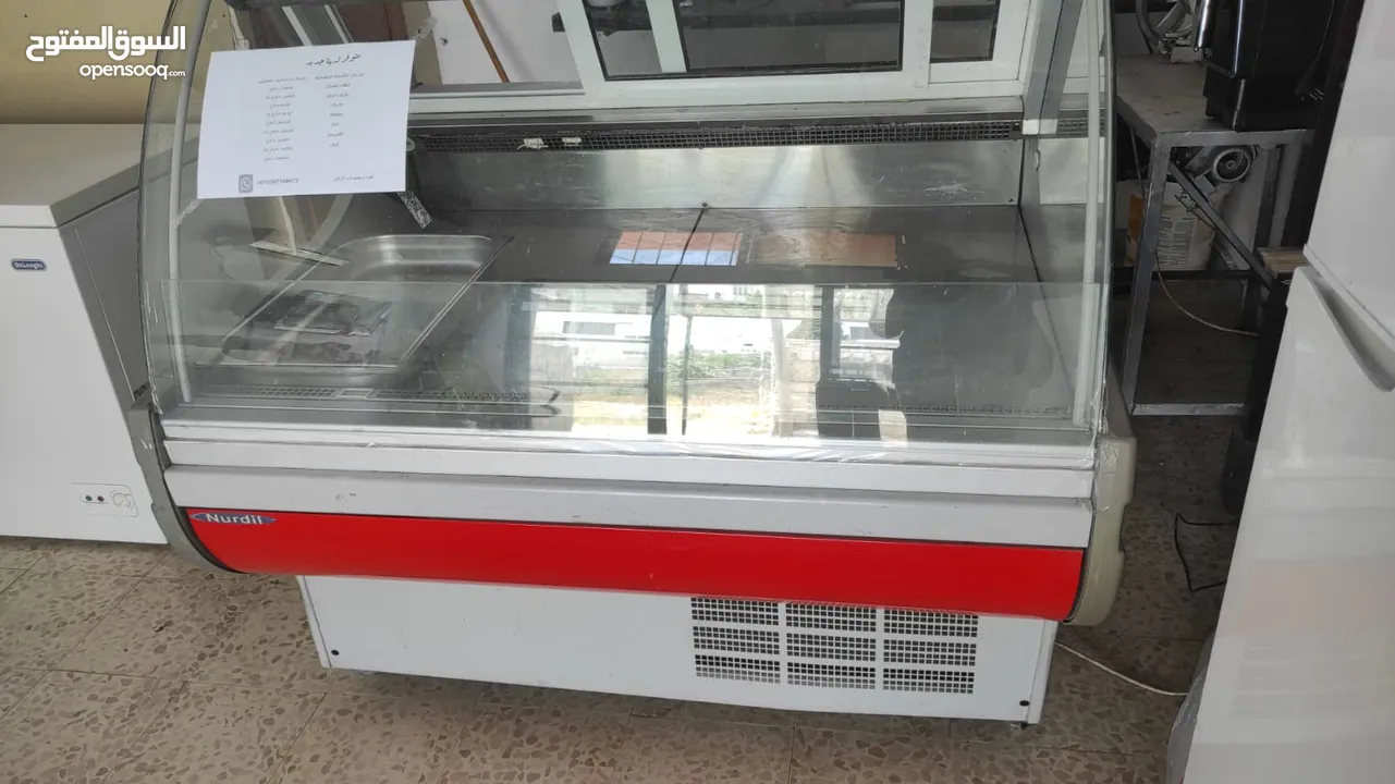 ثلاجه عرض لحوم