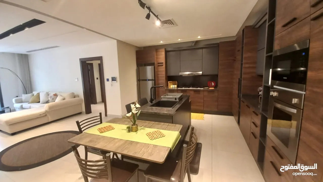 شقة مفروشة للايجار في عبدون  ( Property 37612 )